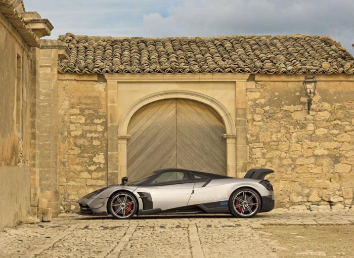  Pagani      Huayra BC (40 )