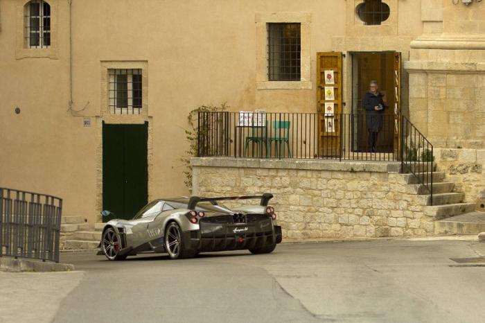  Pagani      Huayra BC (40 )