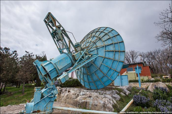 Королевство миллиона зеркал. Крымская гелиостанция (8 фото) Королевство миллиона зеркал. Крымская гелиостанция (8 фото)