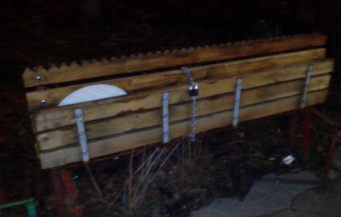 Индивидуальная скамейка ростовских бабушек (2 фото) Индивидуальная скамейка ростовских бабушек (2 фото)