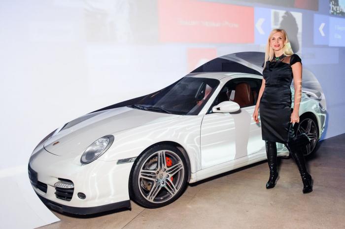   Porsche 911 Carrera (15 )