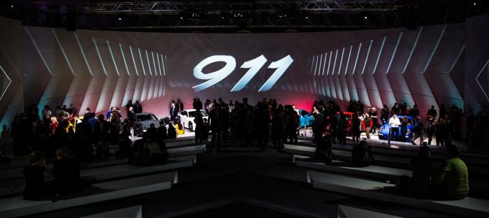   Porsche 911 Carrera (15 )