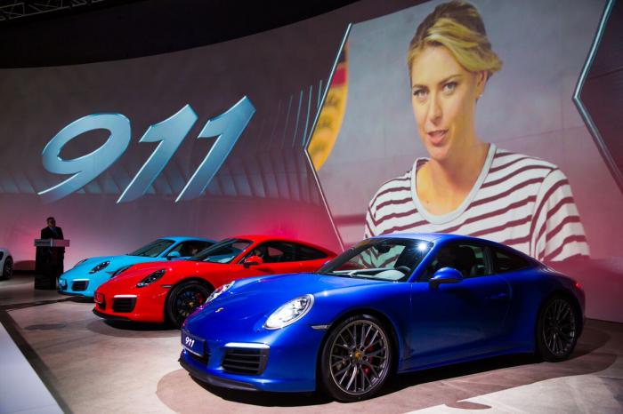   Porsche 911 Carrera (15 )