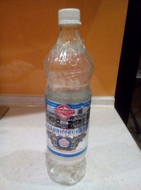 На «Почте России» банку икры заменили водой из-под крана (2 фото) На «Почте России» банку икры заменили водой из-под крана (2 фото)