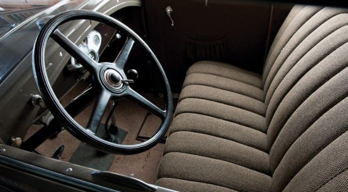 Какие автомобили предпочитали известные американские бандиты (45 фото) Какие автомобили предпочитали известные американские бандиты (45 фото)