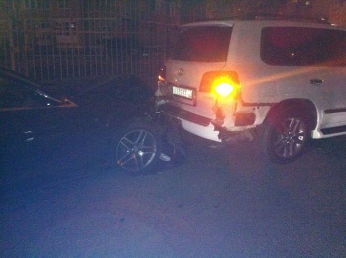   Porsche Cayenne    (10 )