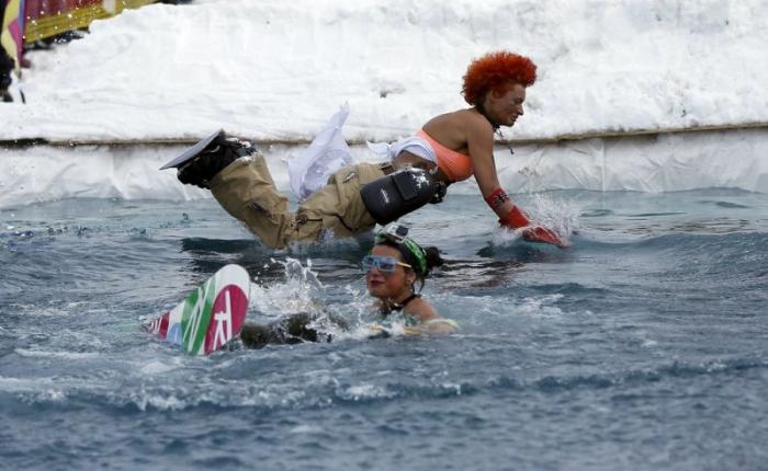 Red Bull Jump and Freeze Competition   (12 )