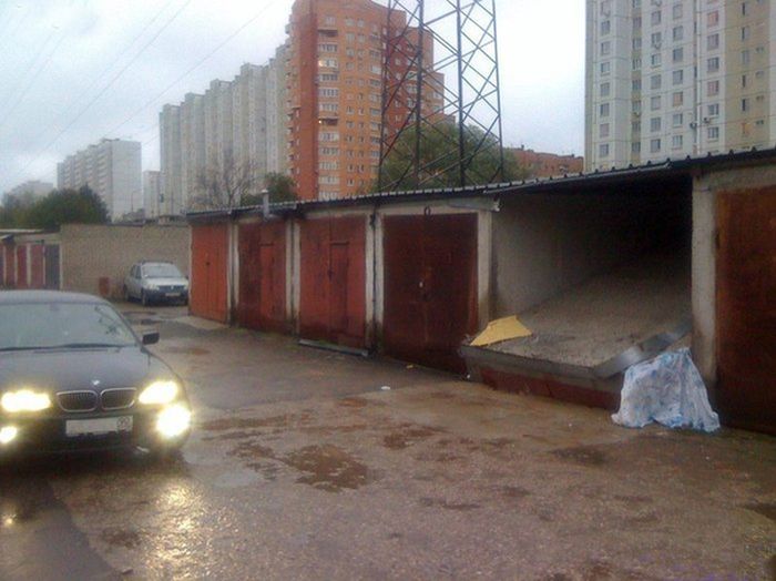 Эпический провал владельца гаража (3 фото) Эпический провал владельца гаража (3 фото)