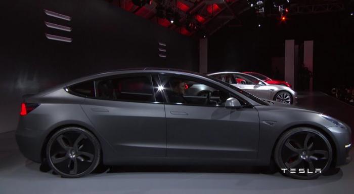 Tesla    Model 3 (23 )