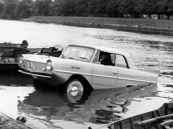   Amphicar (14  + 2 )