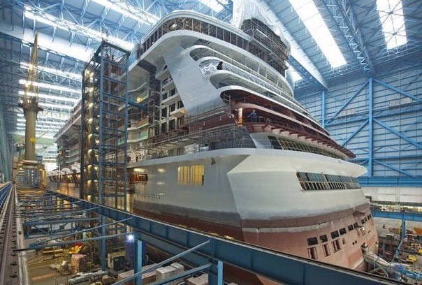 Строительство круизного лайнера Norwegian Breakaway (10 фото) Строительство круизного лайнера Norwegian Breakaway (10 фото)