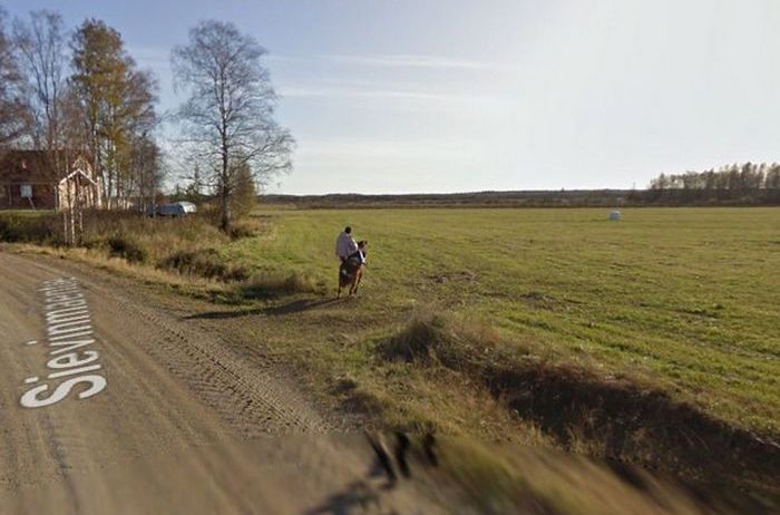      Google Street View (5 )