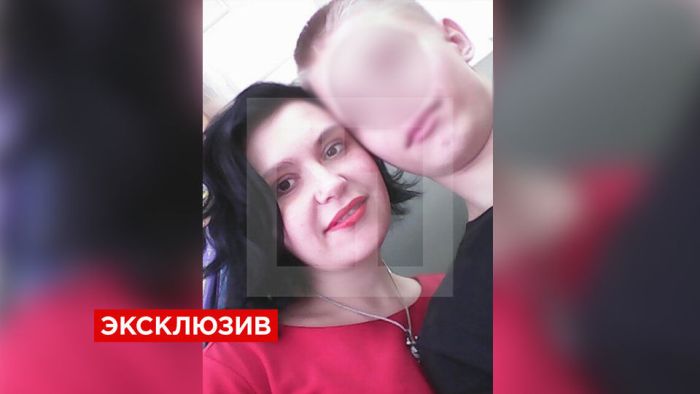 В Волжске учительницу уличили в интимной связи с 8-классником (3 фото) В Волжске учительницу уличили в интимной связи с 8-классником (3 фото)