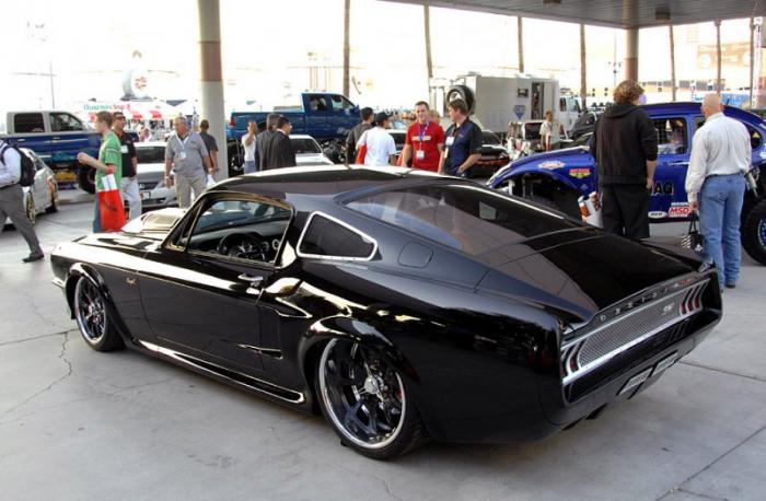  Ford Mustang Obsidian    (34 )