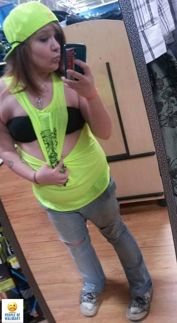   Walmart (32 )