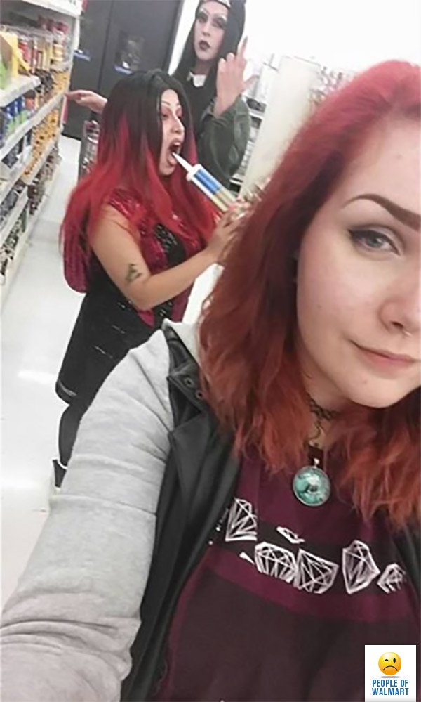   Walmart (32 )