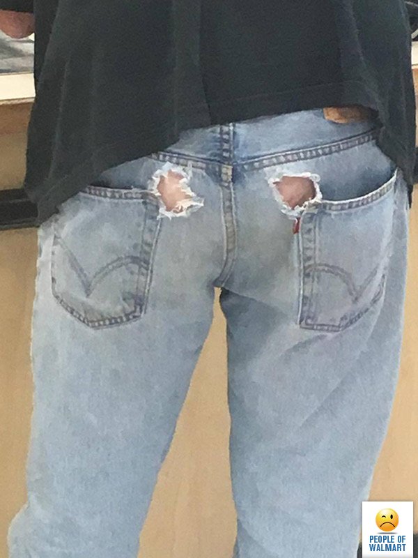   Walmart (32 )
