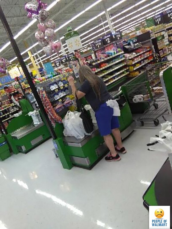   Walmart (32 )