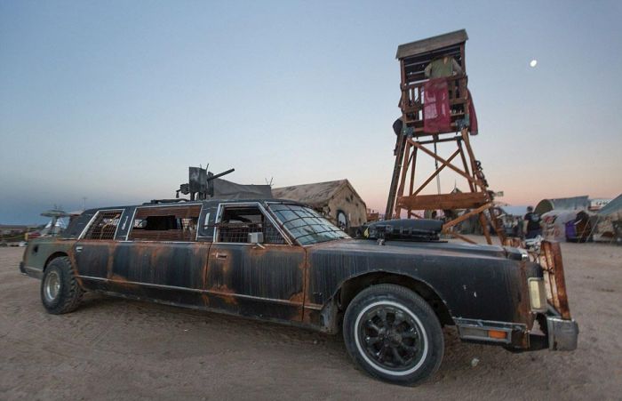 Wasteland Weekend -    (18 )