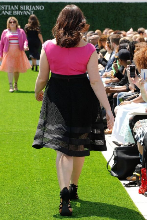  Plus Size     - (21 )