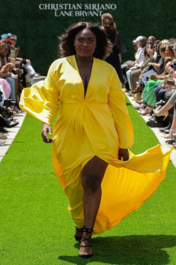  Plus Size     - (21 )
