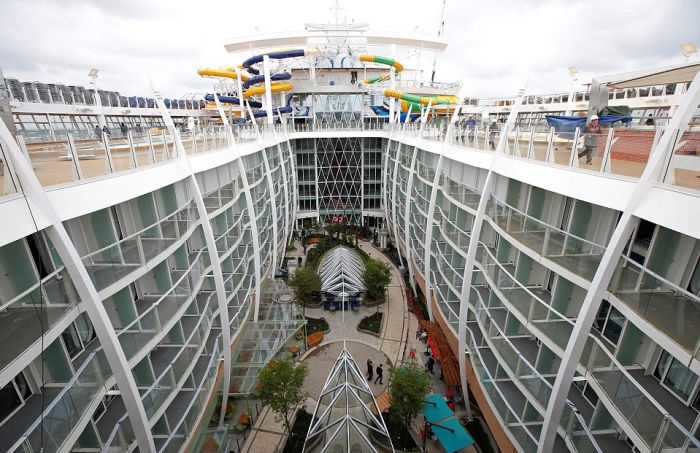        Harmony of the Seas (15 )