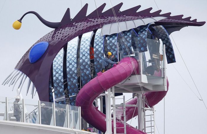        Harmony of the Seas (15 )