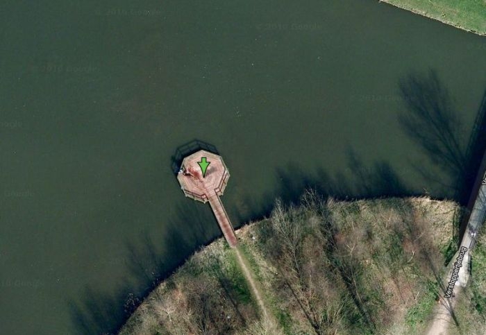 Убийство на Google Maps? Такого еще не было (6 фото) Убийство на Google Maps? Такого еще не было (6 фото)