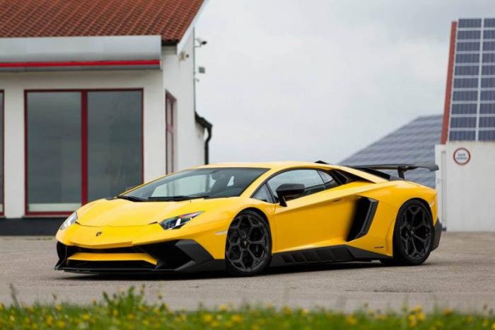   Lamborghini Aventador SV   (20 )