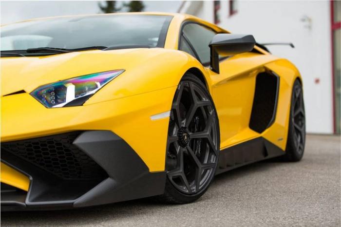   Lamborghini Aventador SV   (20 )