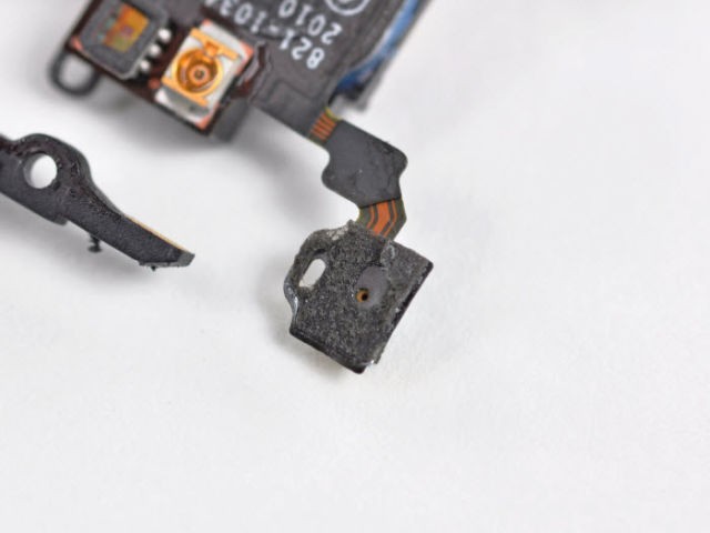   iPhone 4 (31 )