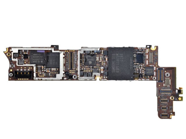   iPhone 4 (31 )