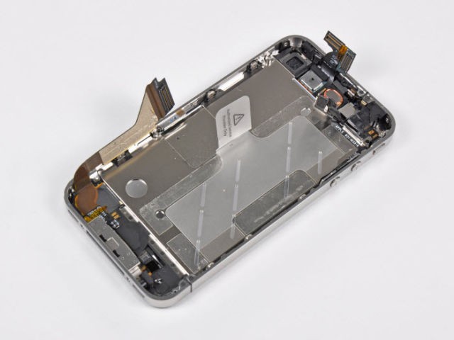   iPhone 4 (31 )