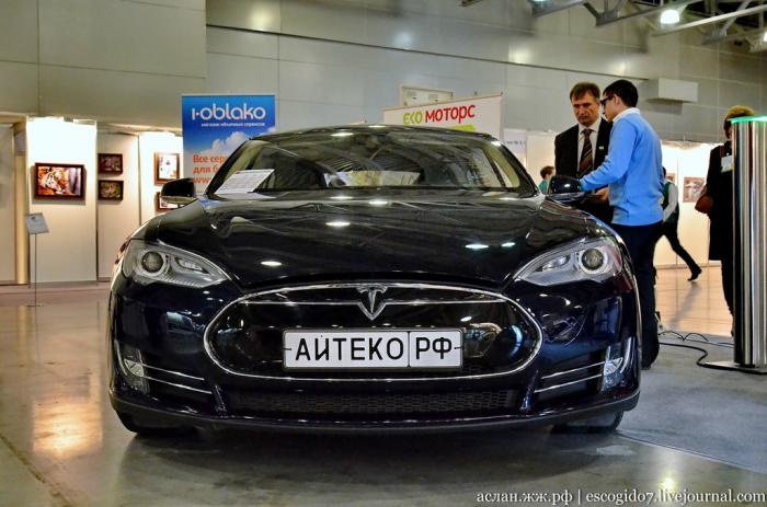     Tesla Model S (16 )
