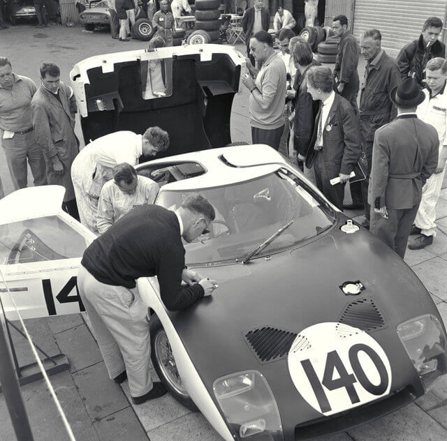 Ford GT40 -      (9 )