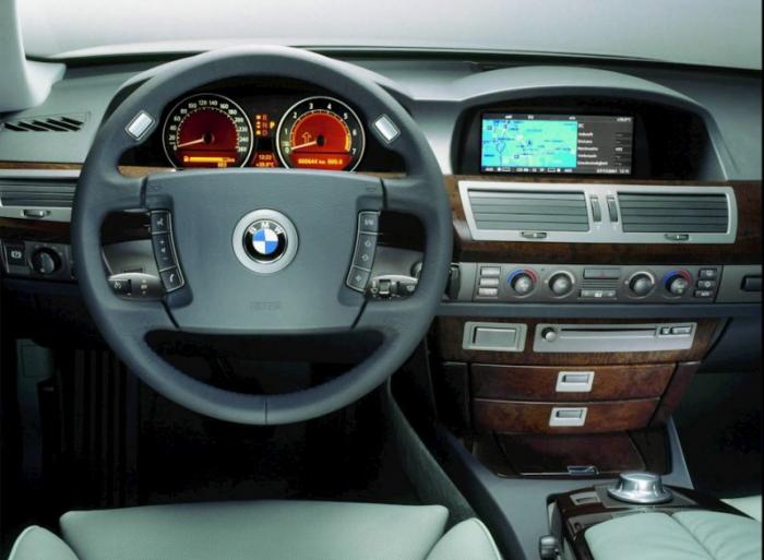 BMW 7- E66 -   (13 )