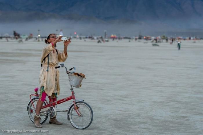     Burning Man (37 )