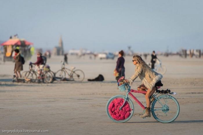     Burning Man (37 )
