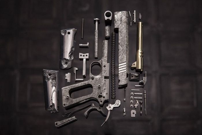       4,5   (17 )