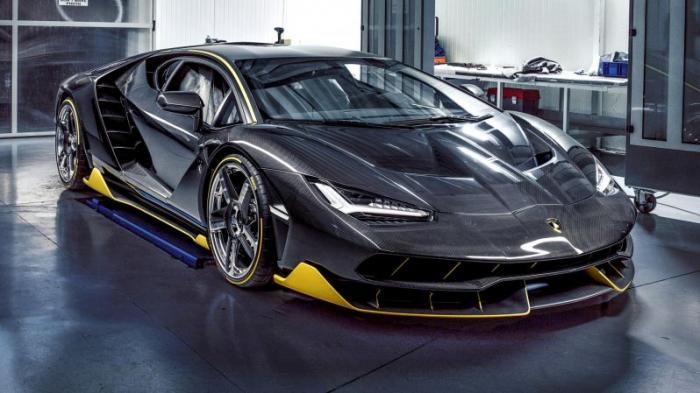 Lamborghini Centenario - 770-   2,2  (13 )