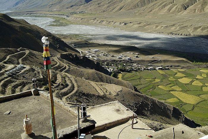     (Key Gompa),  (30 )