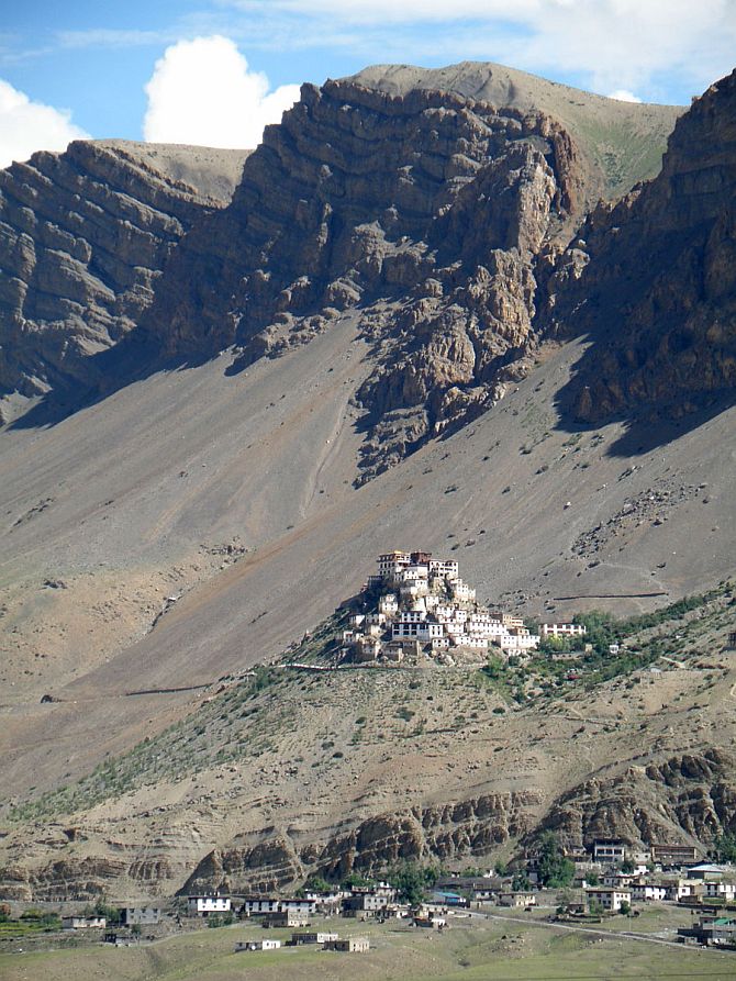     (Key Gompa),  (30 )