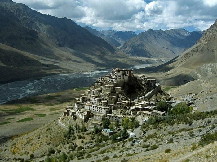     (Key Gompa),  (30 )