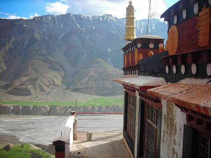     (Key Gompa),  (30 )