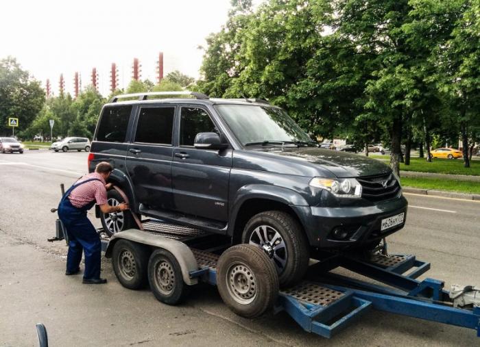 UAZ Patriot - ,      (15  + 1 )