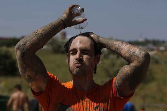   (Mud Race)   (29 )