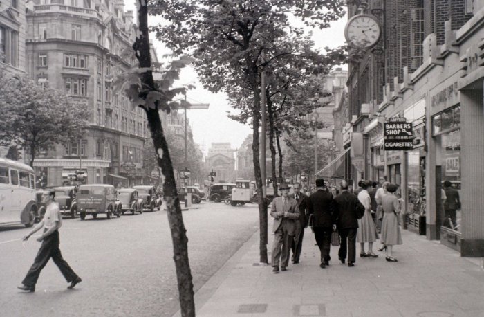 Улицы Лондона середины XX-го столетия (34 фото) Улицы Лондона середины XX-го столетия (34 фото)