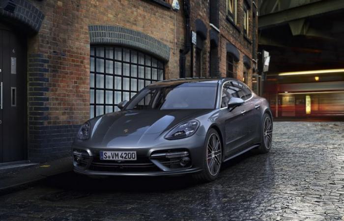  Porsche  Panamera   (27 )