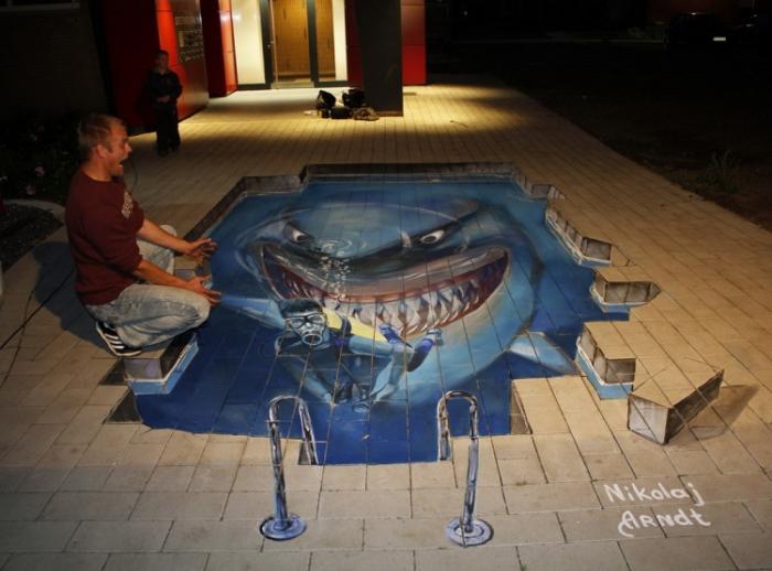 Уличные 3D-рисунки Николая Арндта (22 фото) Уличные 3D-рисунки Николая Арндта (22 фото)