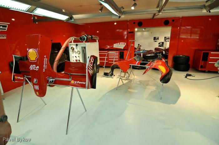  Ferrari   (45 )